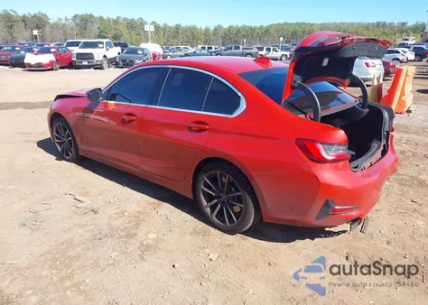 2021 BMW 330I z USA, uszkodzony, nr VIN 3MW5R1J07M8C04691